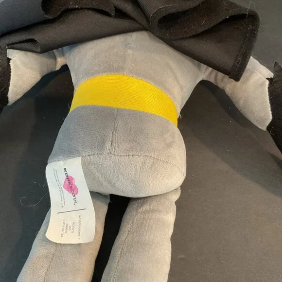 Kohls Cares For Kids BATMAN 16in Plush Dark Knight 2018 Black Cape - Picture 3 of 3